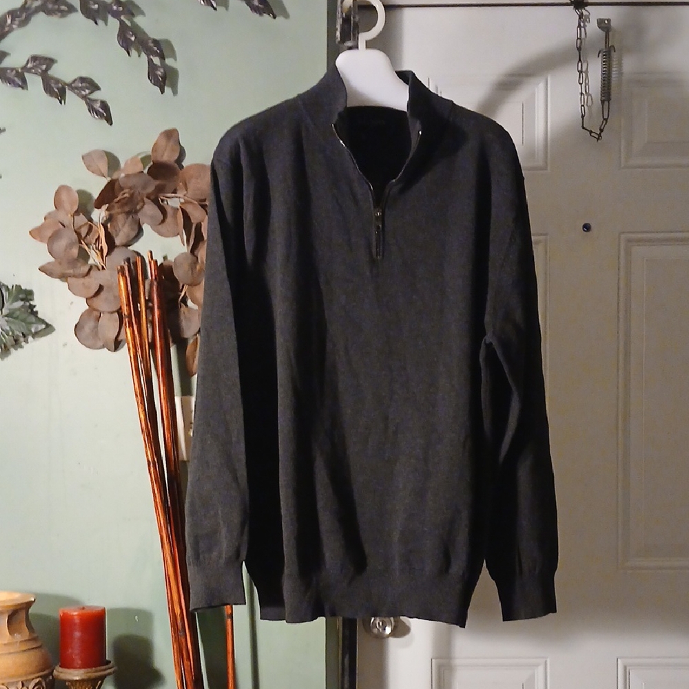 Kallspin Men's Gray Half-Zip Sweater